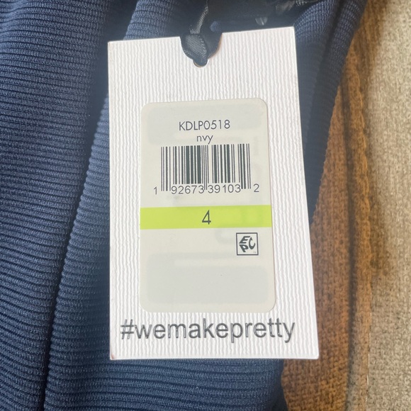 KENSIE NWT Navy Fit & Flare with pockets - Picture 3 of 8